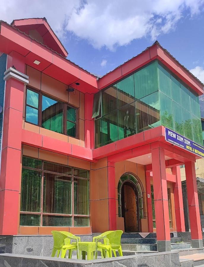 New Zum Zum Hotel & Restaurant Σριναγκάρ Εξωτερικό φωτογραφία